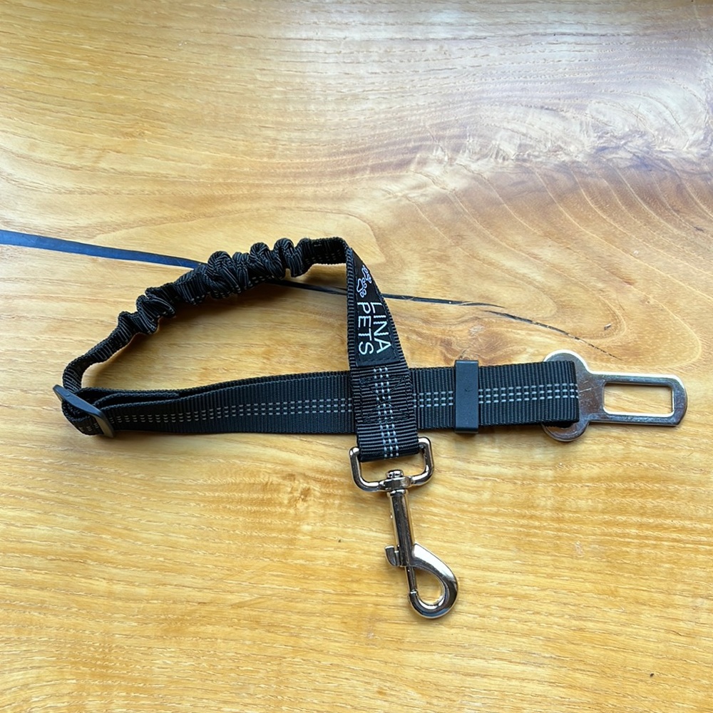 Seat belt for dogs + free gift 🎁 NWOT